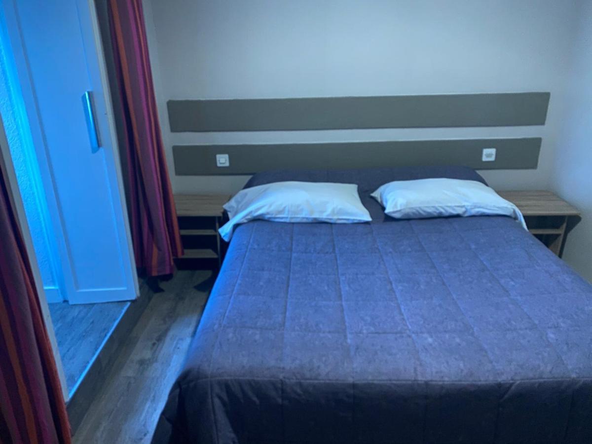 Hotel & Restaurant Hanoi Station Сен Мало Екстериор снимка