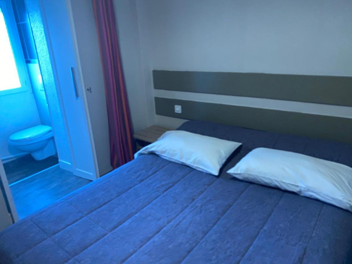 Hotel & Restaurant Hanoi Station Сен Мало Екстериор снимка